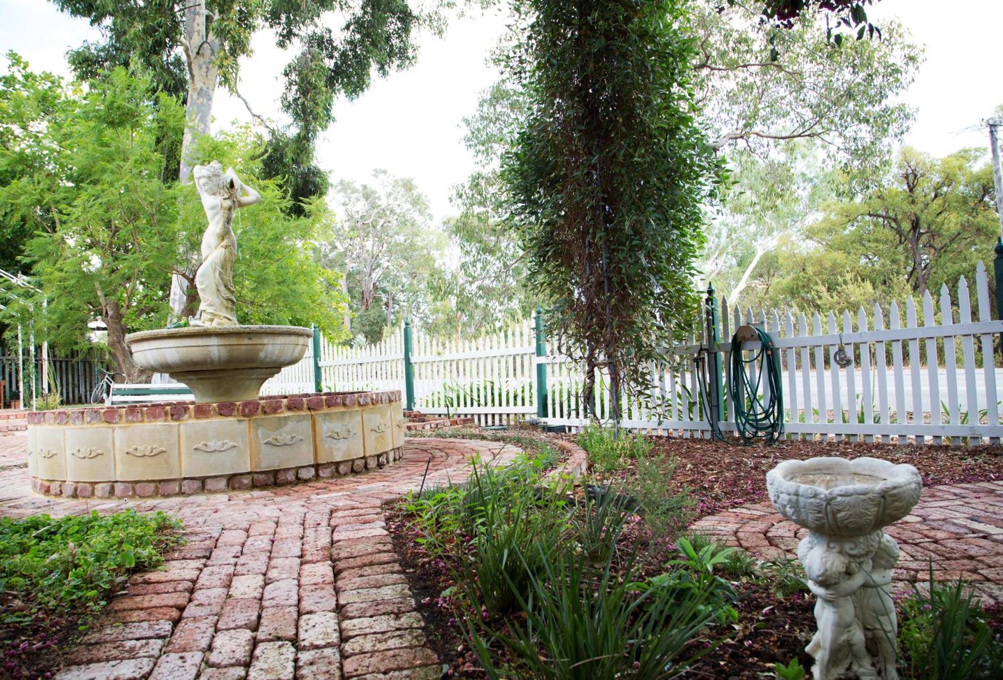 Rosebridge House Bed & Breakfast Adult Retreat Gooseberry Hill Exteriör bild