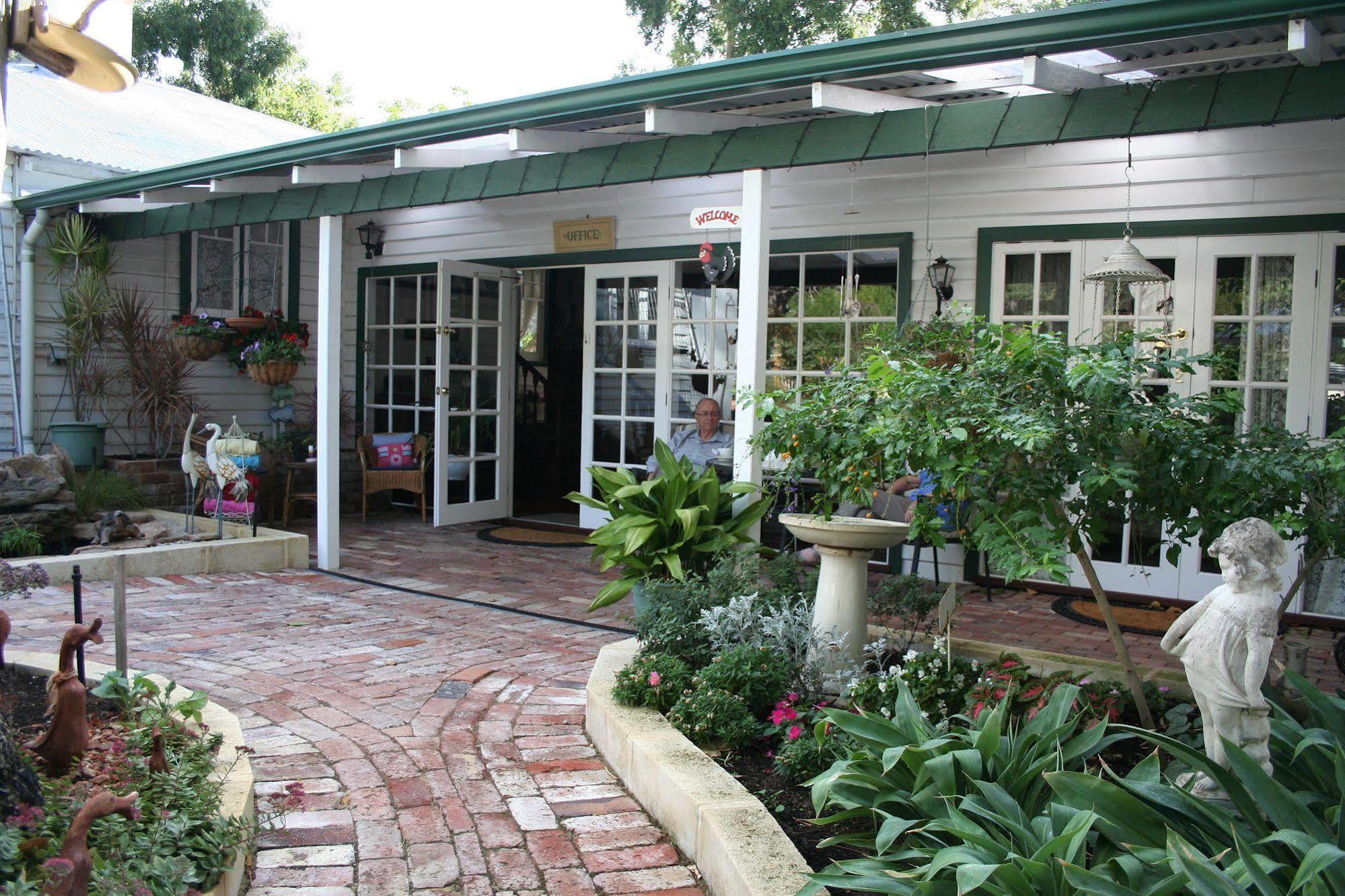 Rosebridge House Bed & Breakfast Adult Retreat Gooseberry Hill Exteriör bild