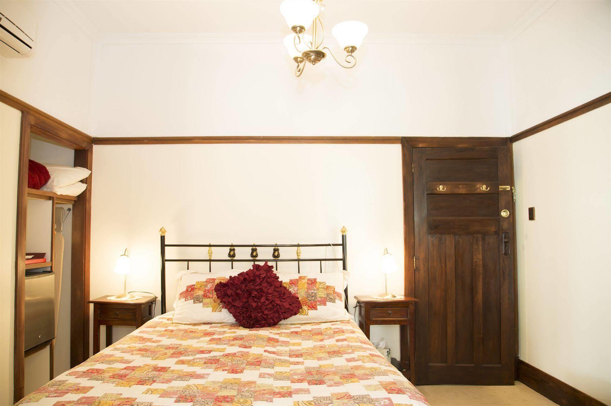 Rosebridge House Bed & Breakfast Adult Retreat Gooseberry Hill Exteriör bild