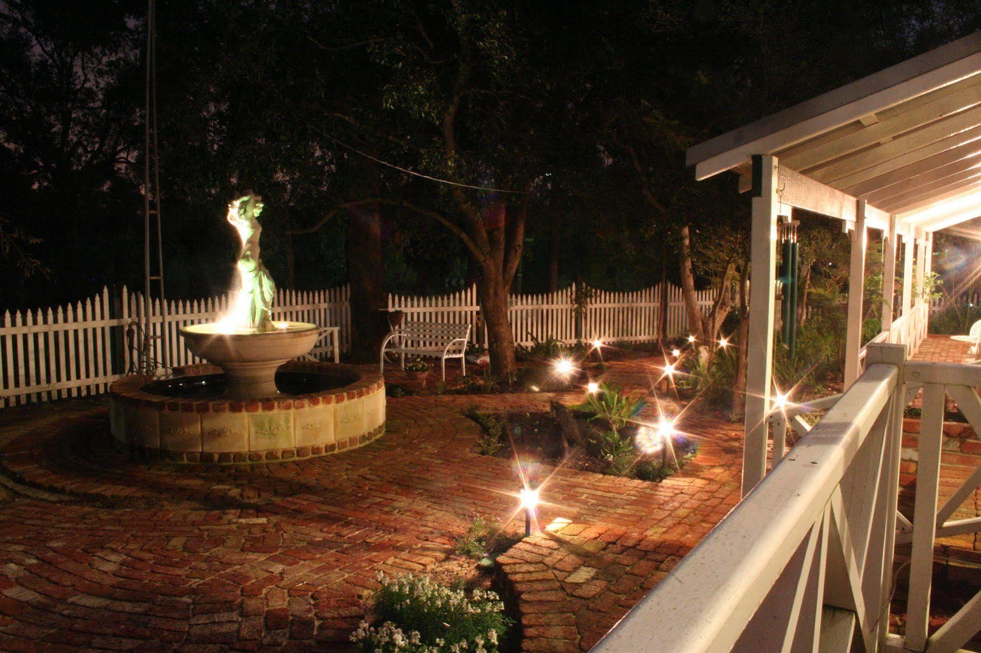 Rosebridge House Bed & Breakfast Adult Retreat Gooseberry Hill Exteriör bild